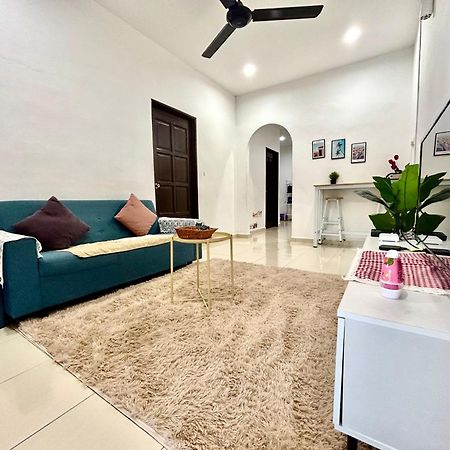 Cozy 288 Entire 3 Bedroom House @ Alma 메르타잠 외부 사진