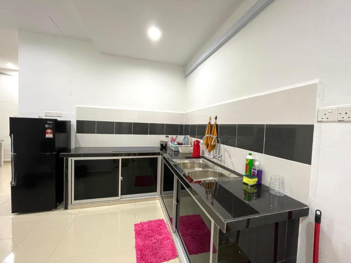 Cozy 288 Entire 3 Bedroom House @ Alma 메르타잠 외부 사진