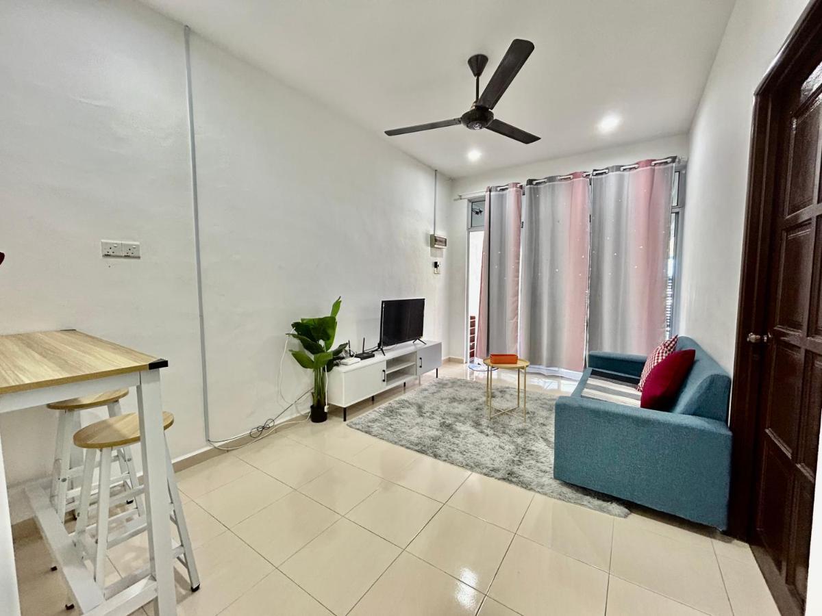 Cozy 288 Entire 3 Bedroom House @ Alma 메르타잠 외부 사진