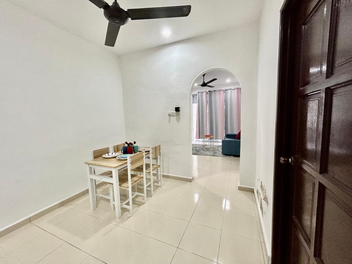 Cozy 288 Entire 3 Bedroom House @ Alma 메르타잠 외부 사진