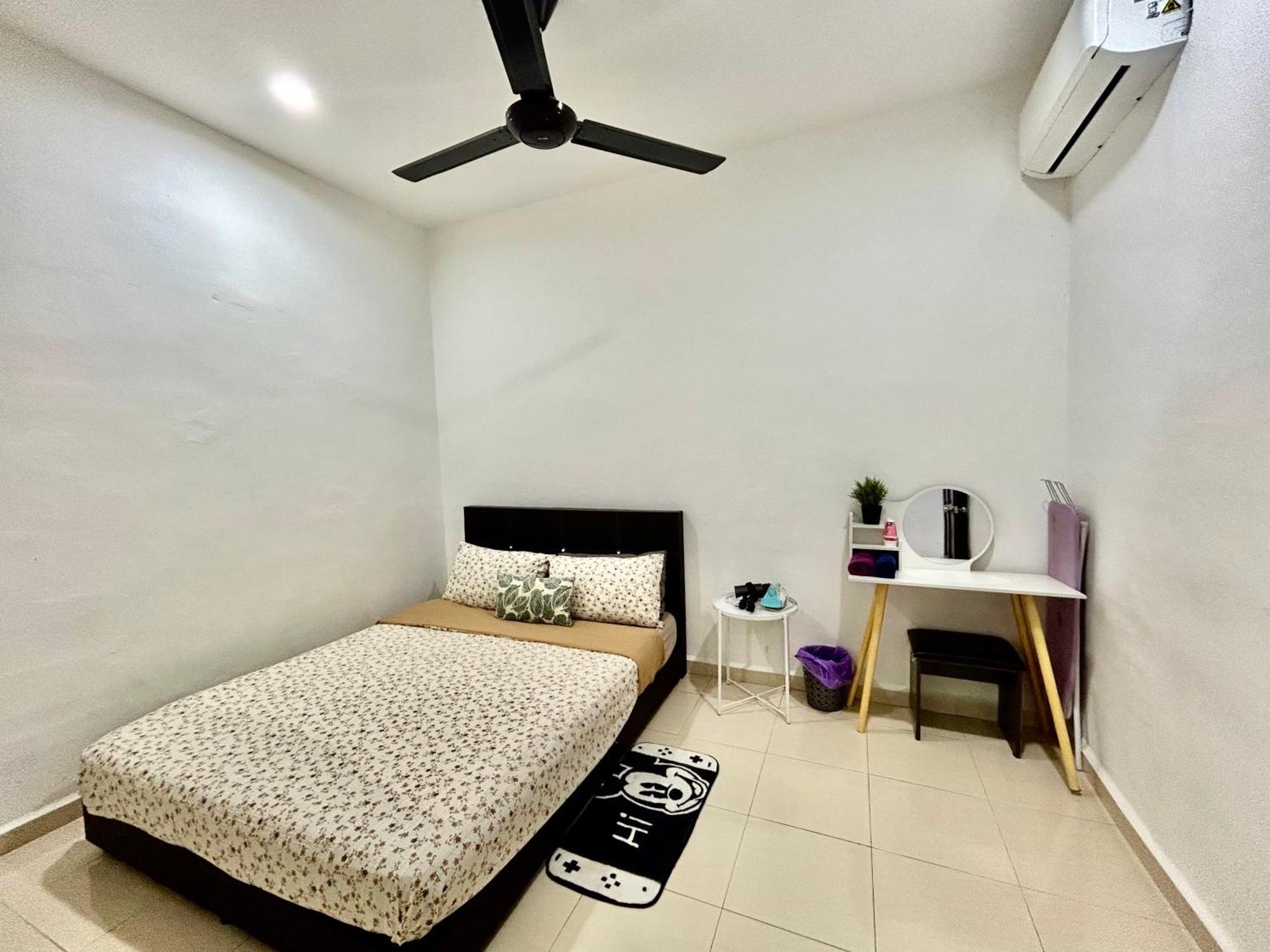 Cozy 288 Entire 3 Bedroom House @ Alma 메르타잠 외부 사진
