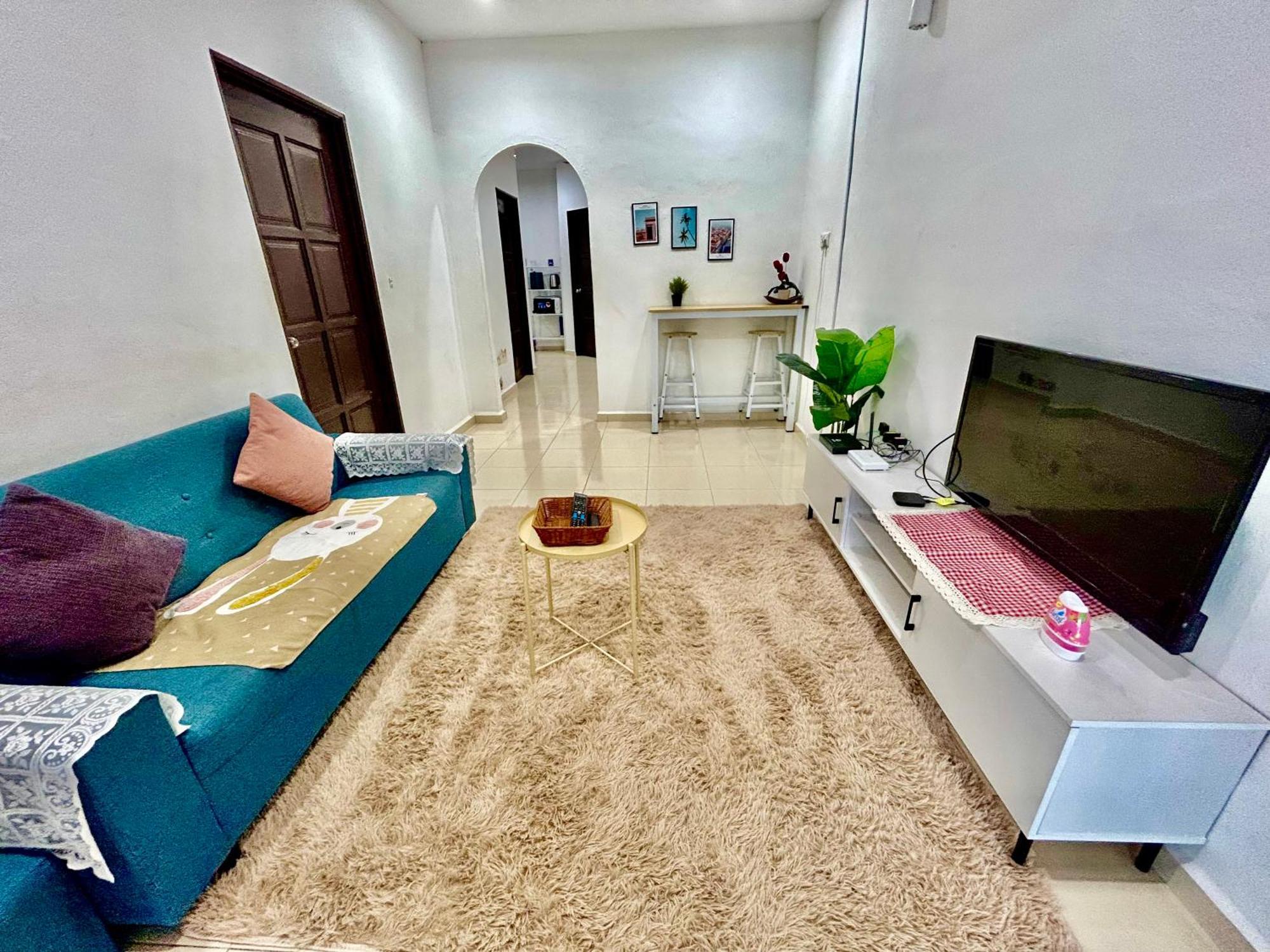 Cozy 288 Entire 3 Bedroom House @ Alma 메르타잠 외부 사진